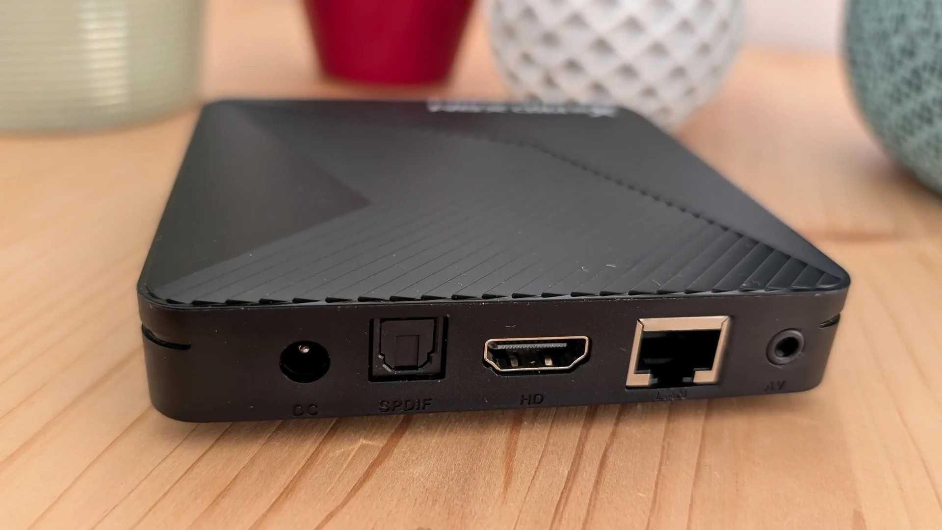 X88 PRO X5M 4/64 ГБ Amlogic S905X5M AndroidTV 14 1000M Wi-Fi 6