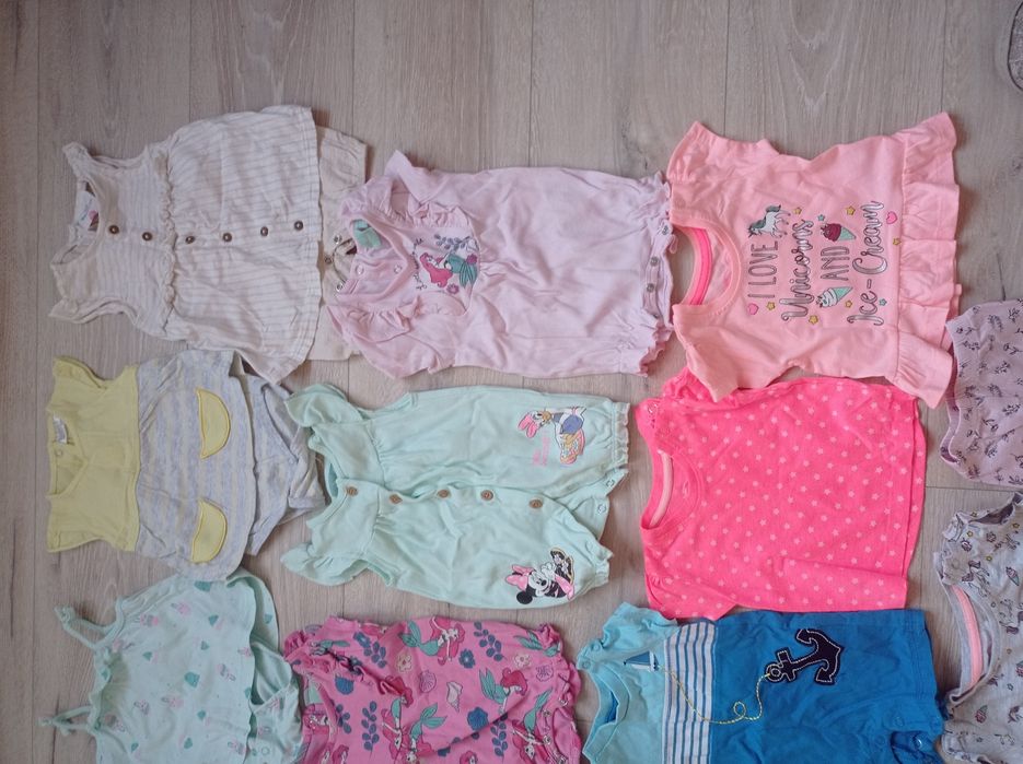 Ubranka niemowlęce na lato r. 62