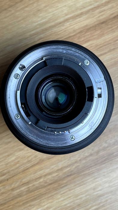 Tamron SP AF 11-18mm f/4.5-5.6 para Nikon F