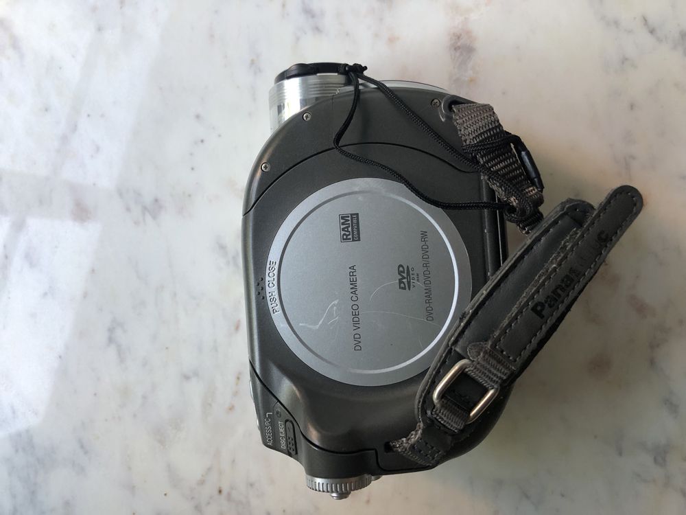 Camara de filmar Panasonic VDR-D150E