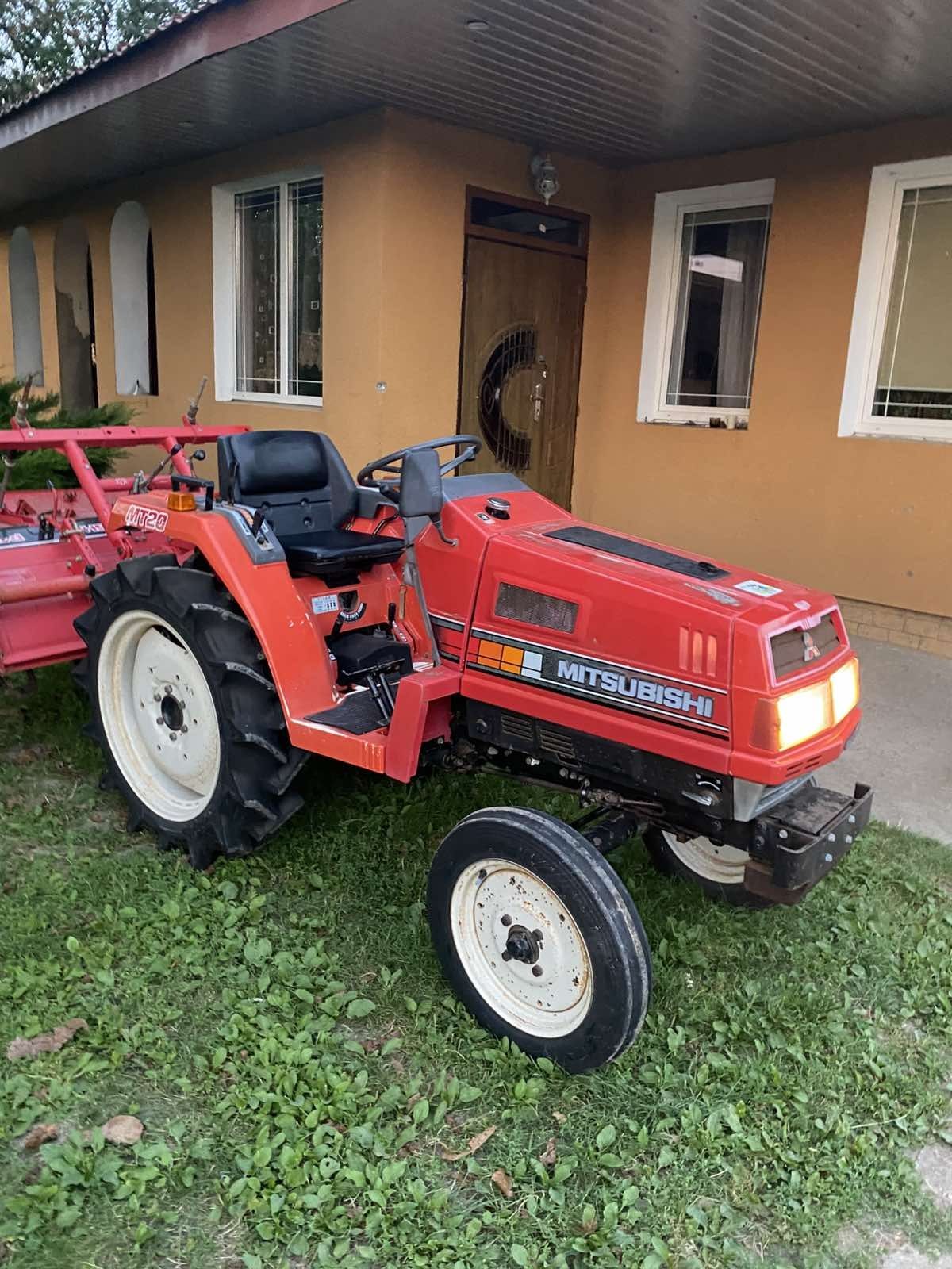 MITSUBISHI MT20 super stan