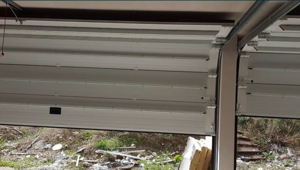 Assistência em portas e janelas alumínio, estores, portões de garagem