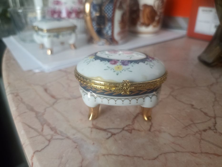 Puzderko porcelanowe