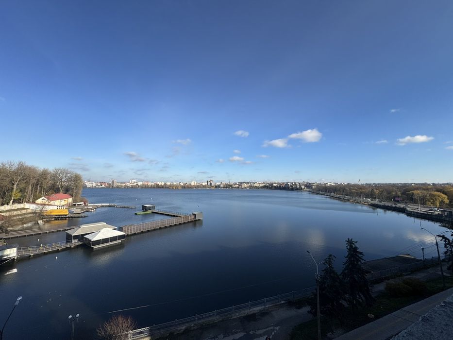 Шикарна квартира в елітному будинку з чудовою панорамою