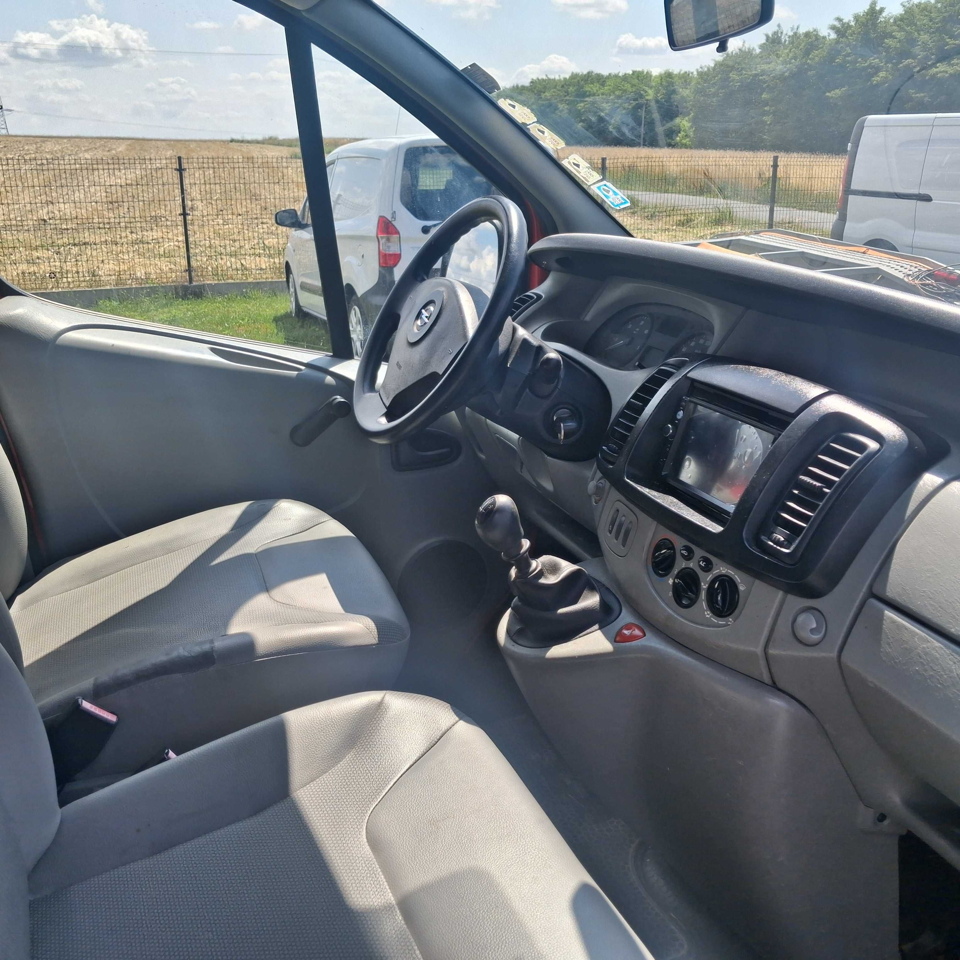 Opel Vivaro  l2H1 Long klima z Niemiec 2.0dci