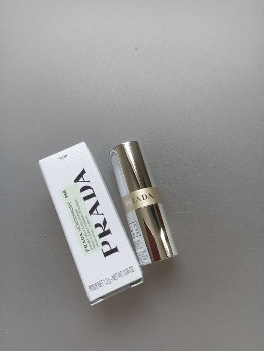 Prada lipstick помада прада # 56 червоне вино колір