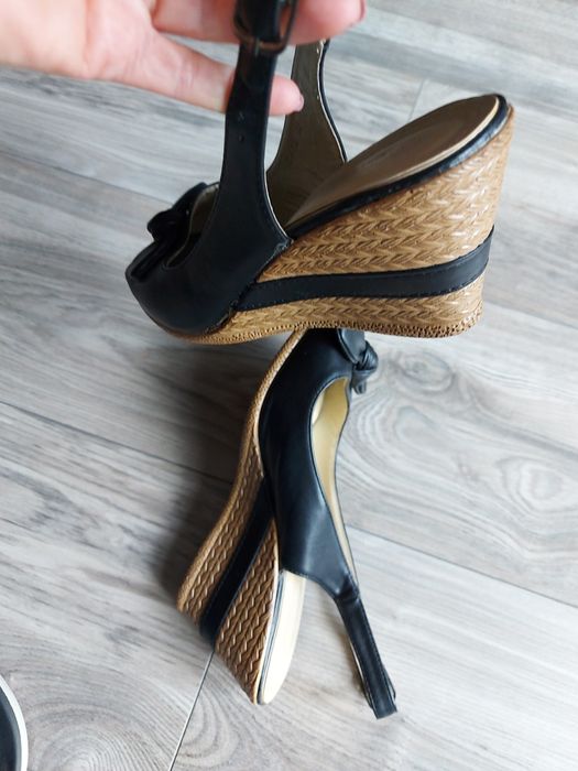 Sandalki na niskim koturnie CCC r 38 24,5cm
