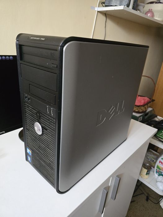 Komputer stacjonarny z monitorem Intel core 2 Duo E8400