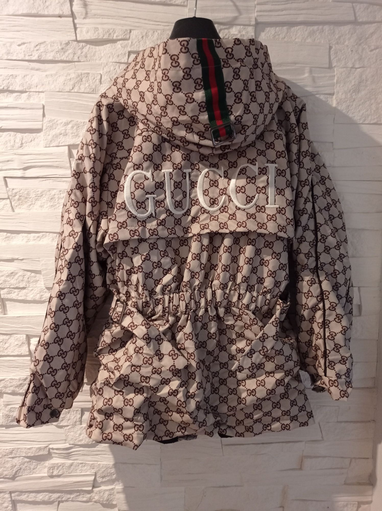 Wyprzedaż damska kurtka Gucci S/36 przejściowa parka beżowa brąz