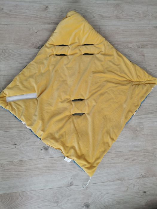 Zimowy otulacz do nosidła/ fotelika samochodowego