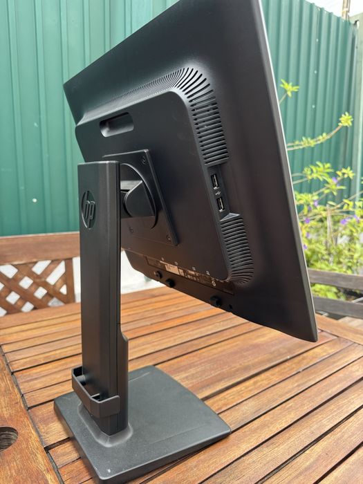 Hp EliteDisplay E190i