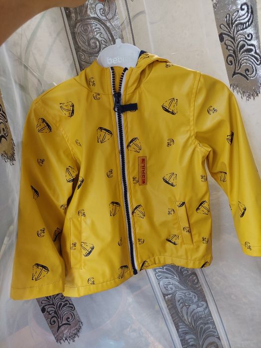 Продам куртку-дождьовик