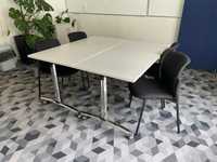 Meble biurowe - stoły jeżdżące i krzesła