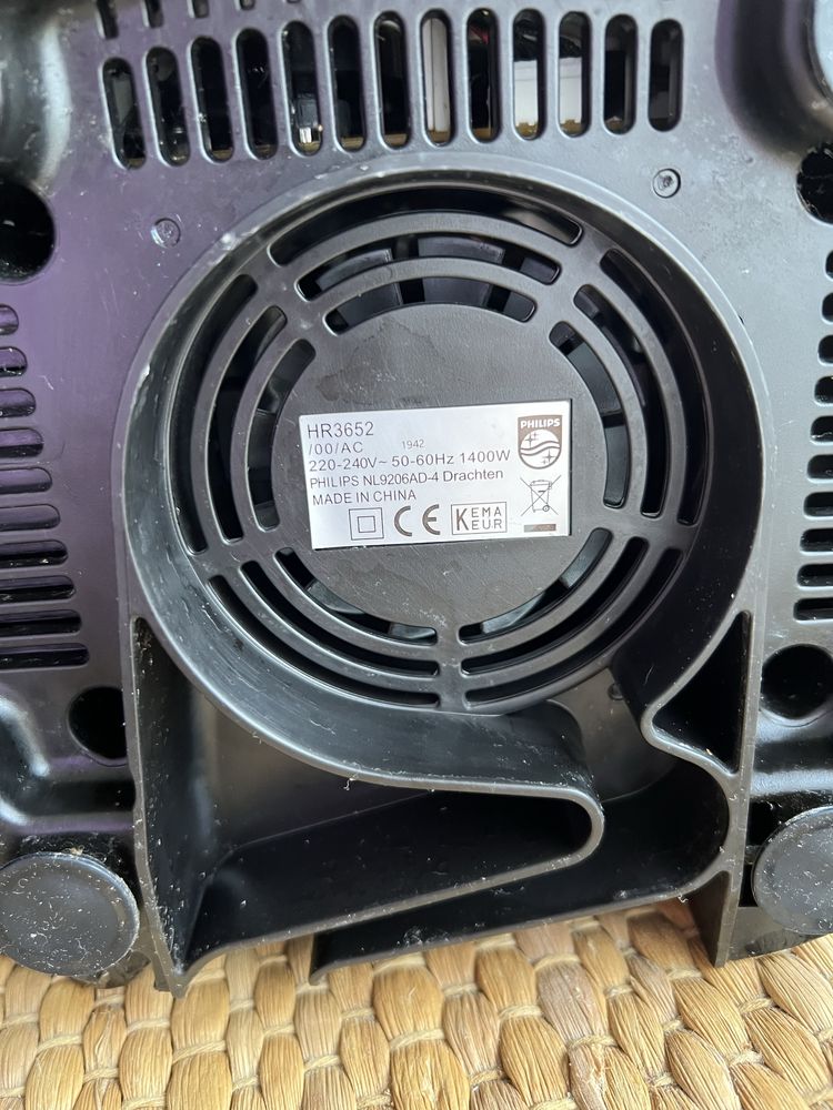 Liquidificador Philips HR3652 de 1400w e capacidade 2L