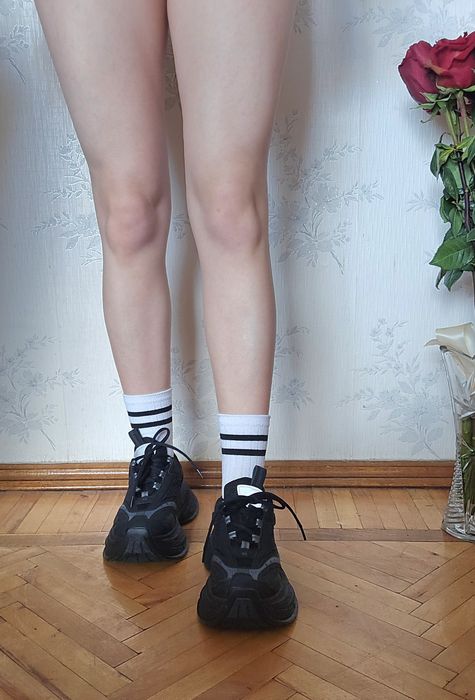 Женские кроссовки на толстой подошве, размер 35-36