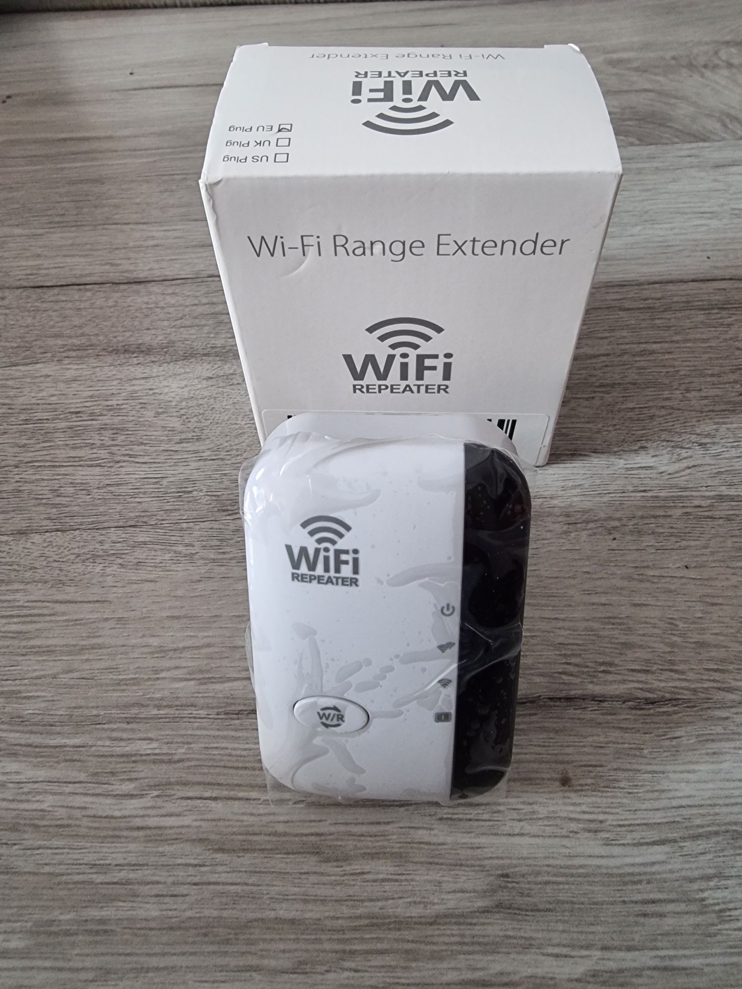 Wifi range extender / repeater 300mb