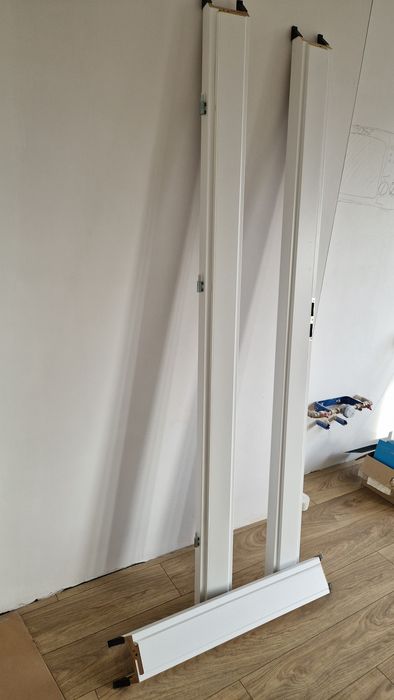Ościeżnica regulowana biała