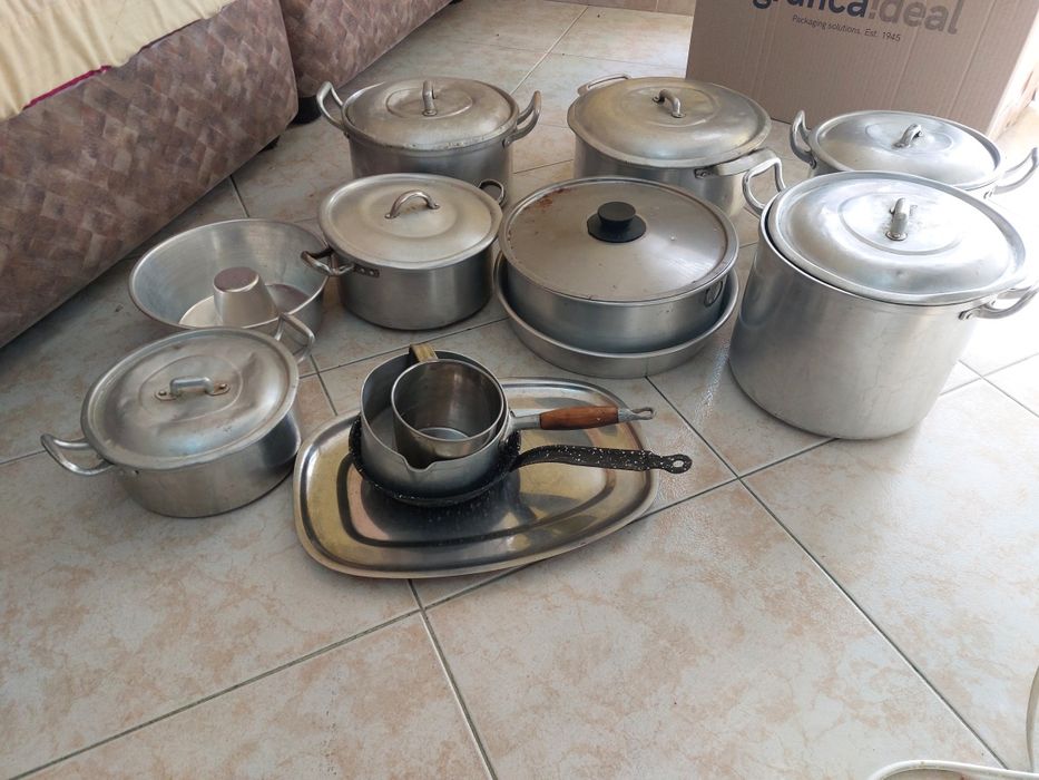 Conjunto de panelas -Almada