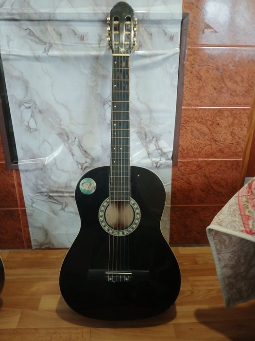 Продам класичну гітару