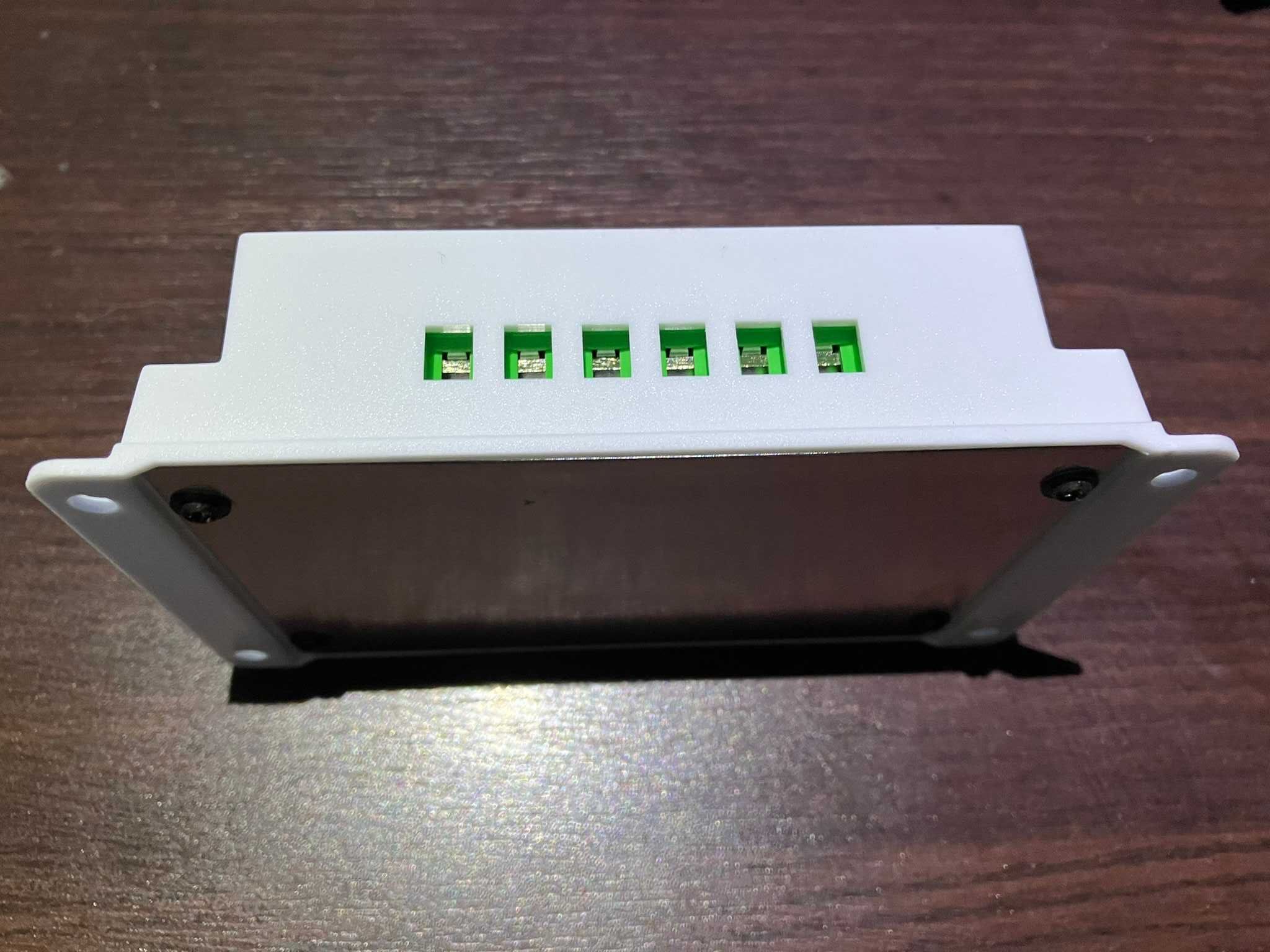 Sterownik paneli modułów fotowoltaicznych 12v/24v MPPT 20A
