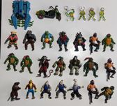 Lote Tartarugas ninja antigos e outros.