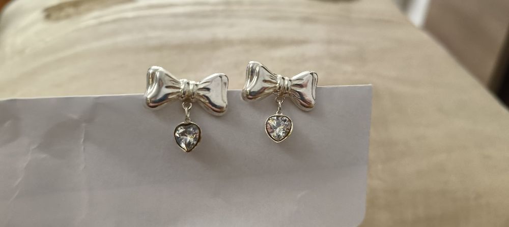 Brincos laço em prata