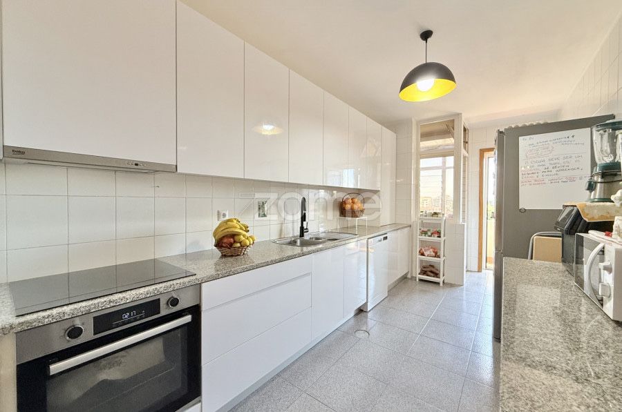 Apartamento T4 Duplex - V.N.Famalicão