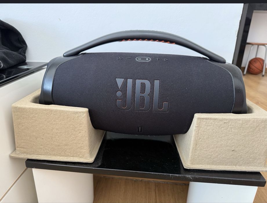 Caixa JBL Boombox 3