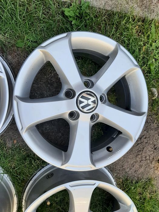 Диски 5-112 R15 Volkswagen Golf 6