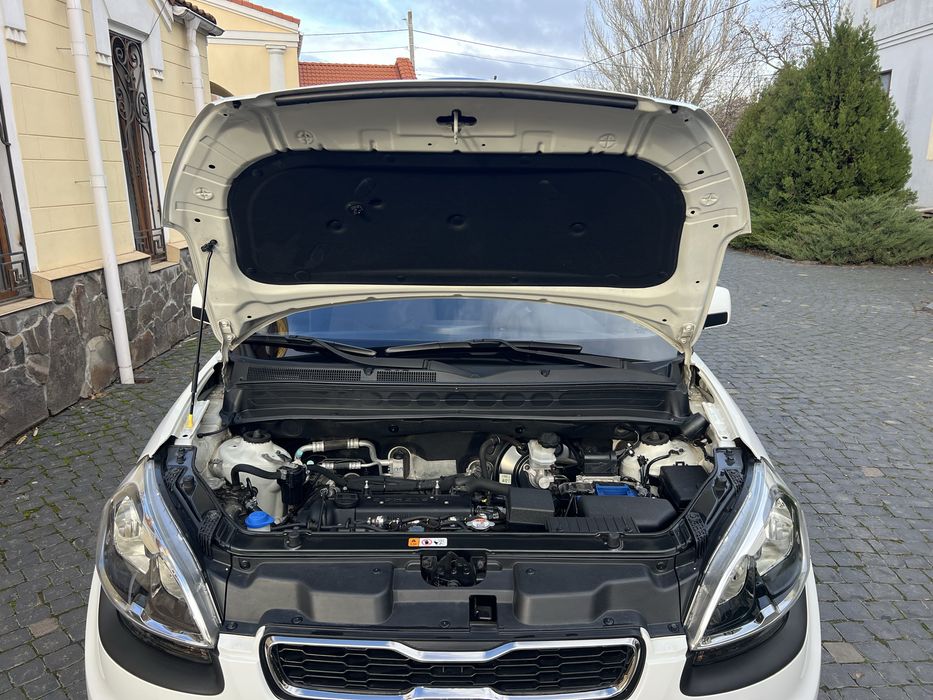 Білий KIA SOUL 2013 1.6 Газ-бензин Механіка 95000км пробіг