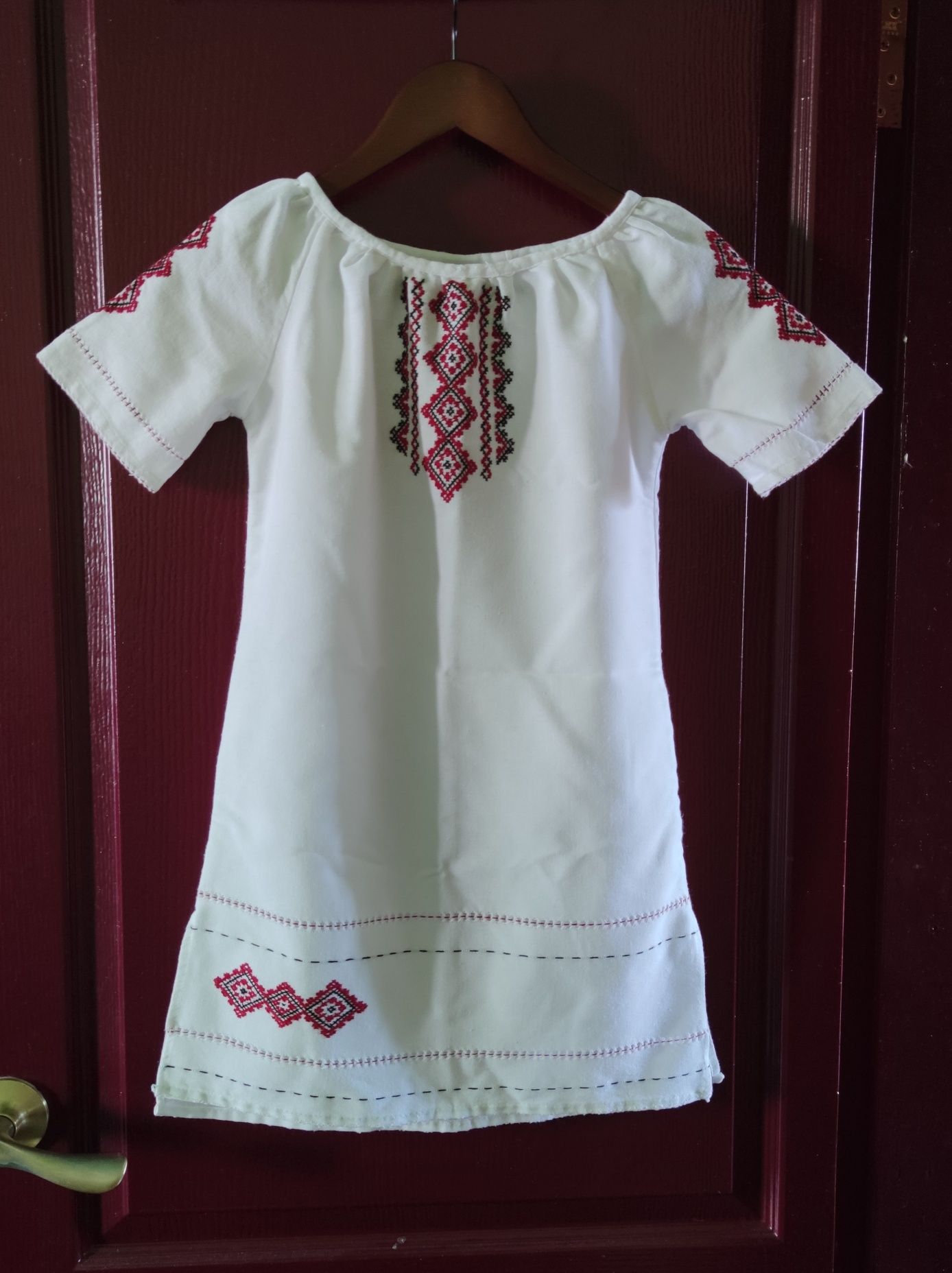 Вишиванка-сорочка для дівчинки