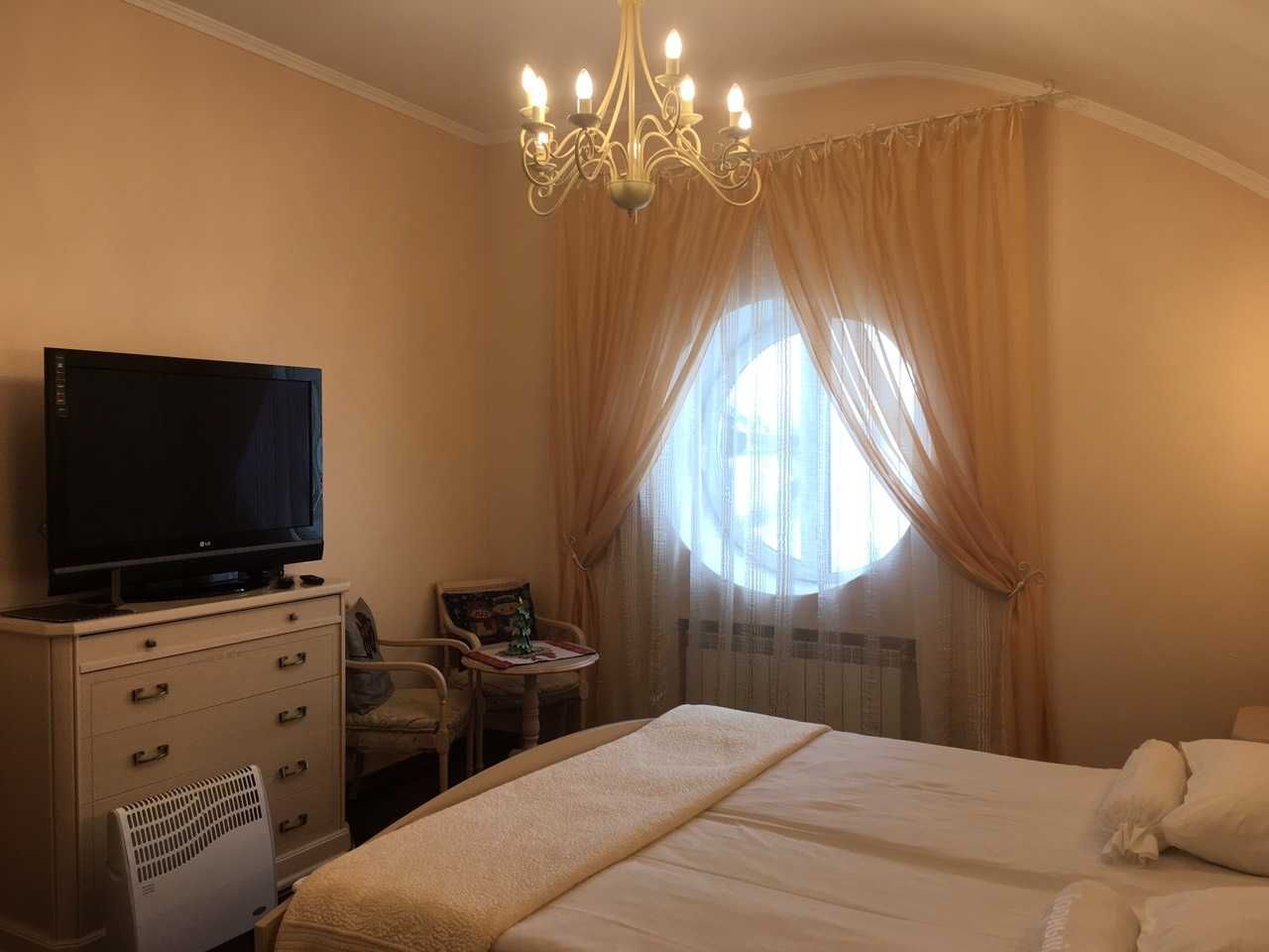 Дом 800кв. VIP-уровня, 9 спален, бассейн с подогревом, сауна до 50 чел