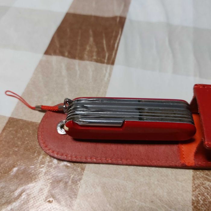 Victorinox Craftsman 1.4773