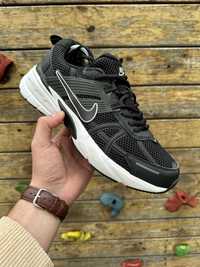 Кросівки Nike V2K run р.41-44,5