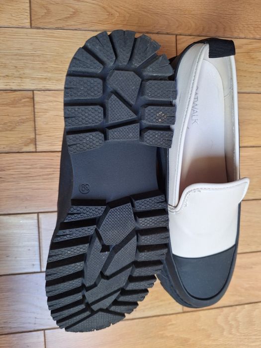 Buty na koturnie Catwalk roz.39