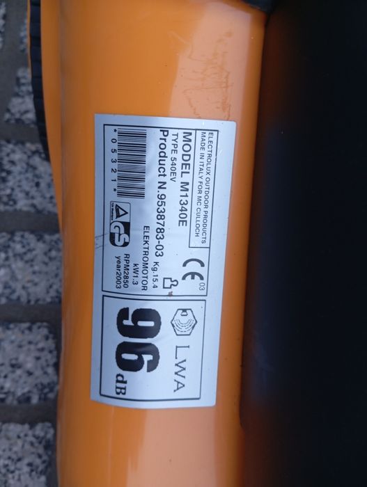 Máquina de cortar relva elétricas novas