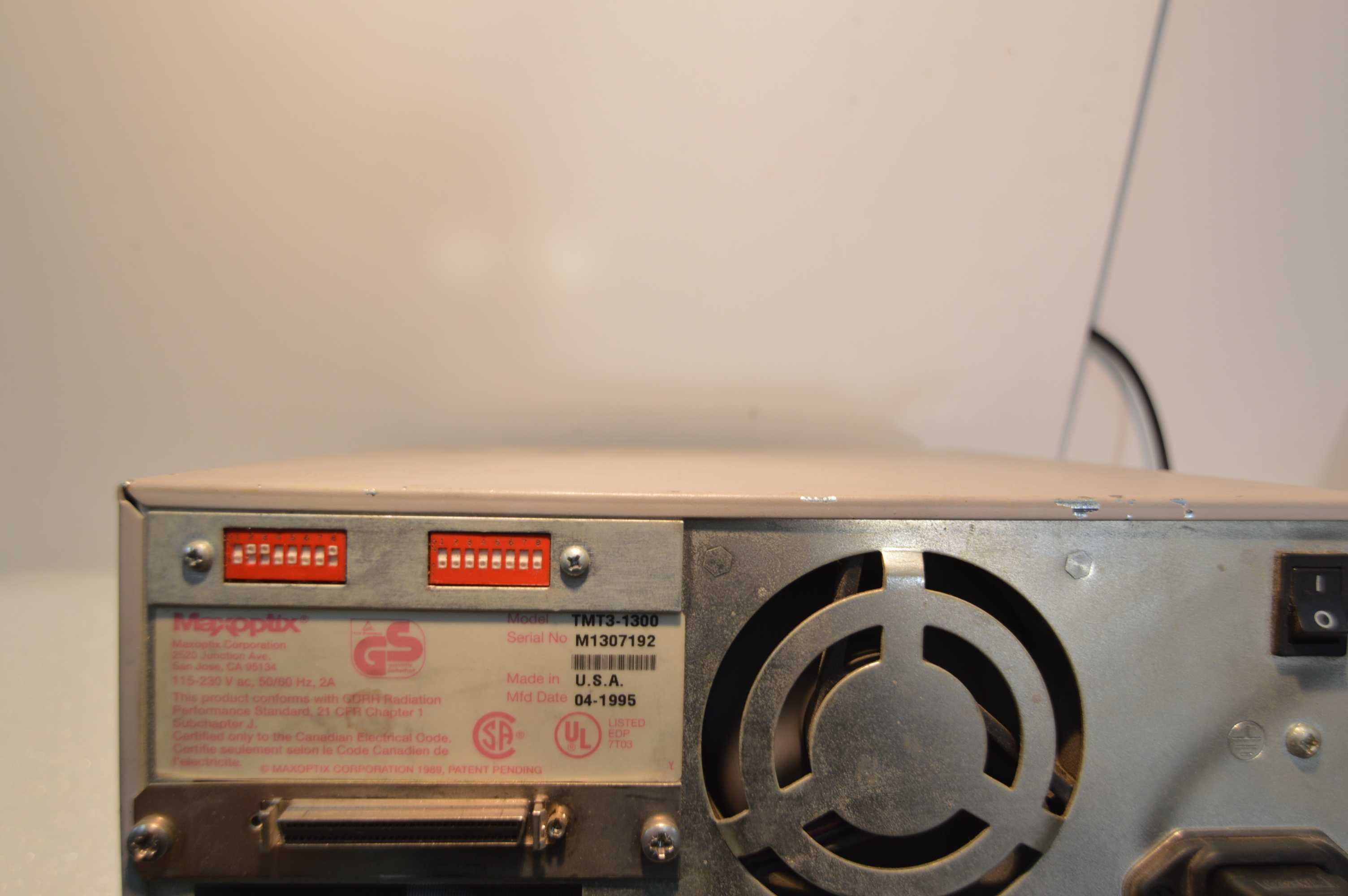 MaXoptiX TMT3-1300 Napęd SCSI  Taśm DLT/80 Gb