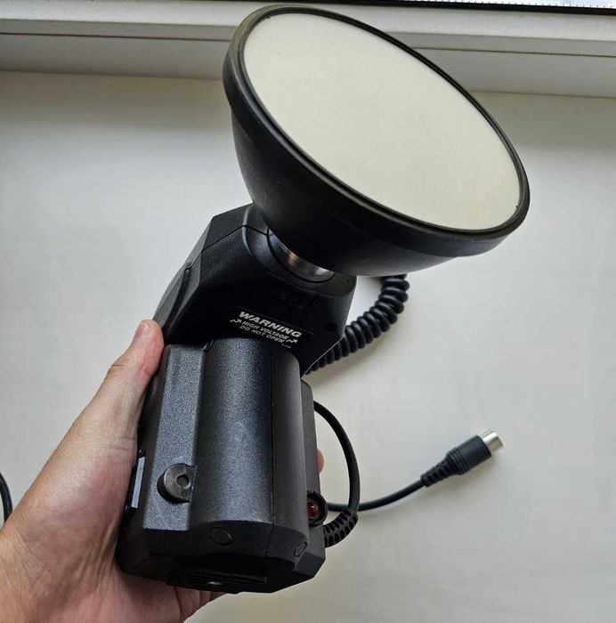Спалах для фотоаппарат Canon Nikon та інших Quantum Qflash T5D-R /trio