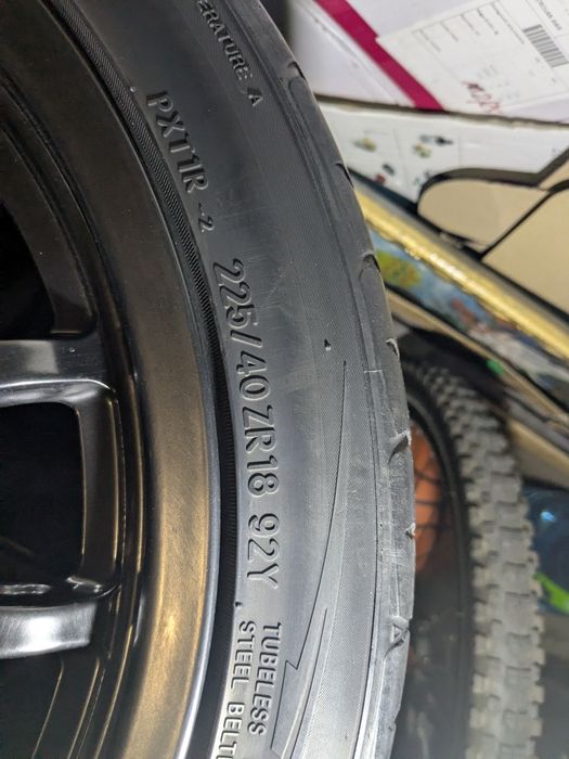 Toyo t1r proxes 225/40r18