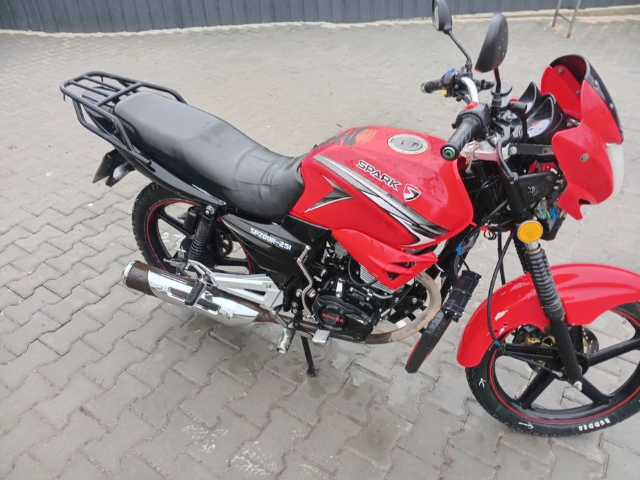 Продам мотоцикл спарк сп 200