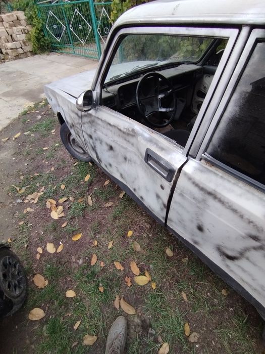 Продам четверку на ходу требует внимания