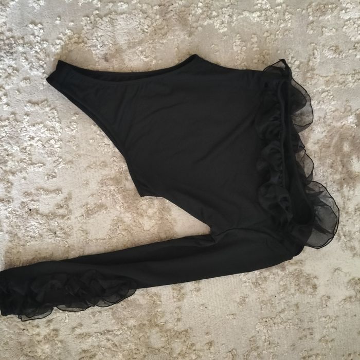 Nowe czarne body jedno ramię falbany L 40 M 38