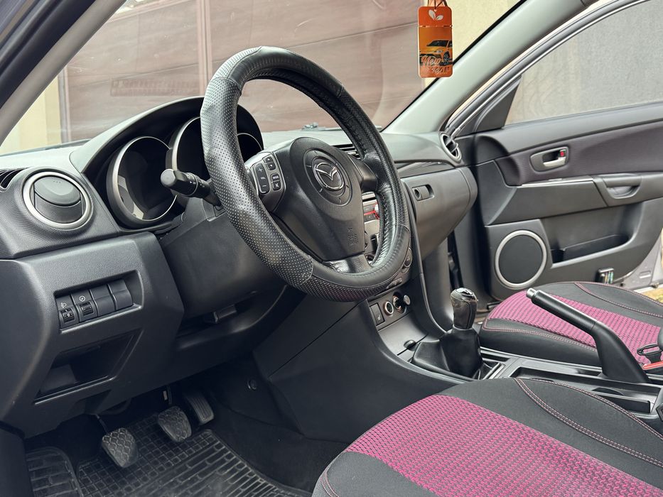 Продам Mazda 3 в очень ухоженном состоянии