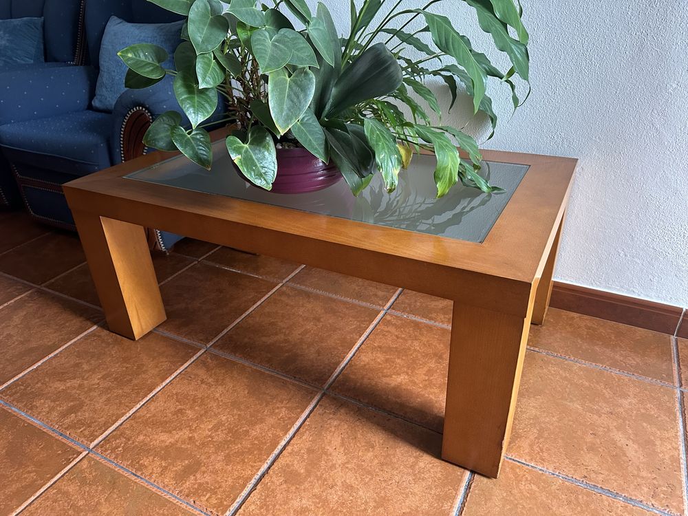 Vendo sofas + mesa