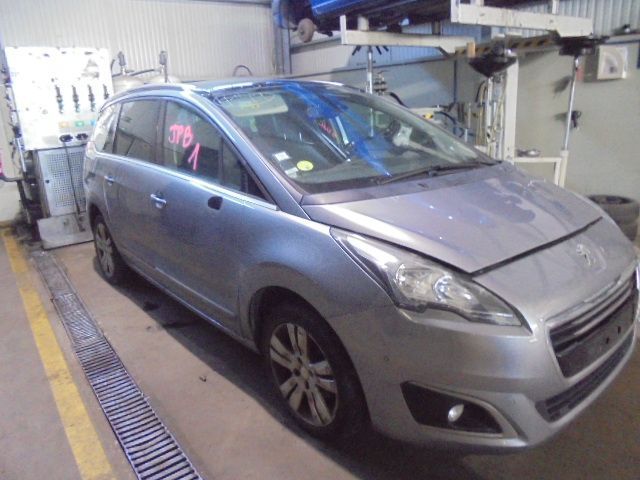 Carro MOT: 9HD 9H05 DV6C CXVEL: 20CA07 PEUGEOT 5008 2015 1.6HDI 115CV 5P CINZA DIESEL