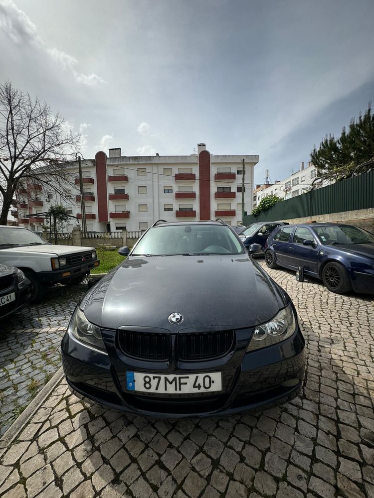 Vendo ou troco por carro do meu interesse aceitos carros mais caros