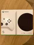 Xbox Series S – pełna kompletacja, stan idealny