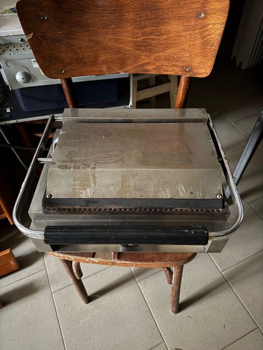 Гриль прижимний 2,2kw професійний