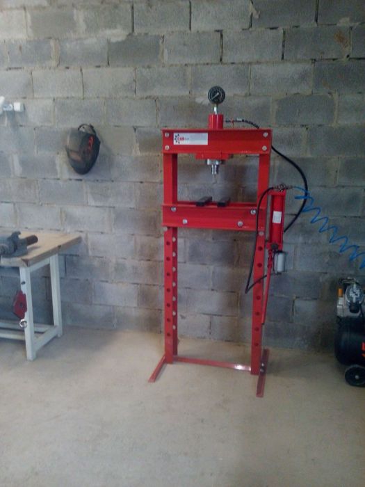 Прес пневмогідравлічний 20т пресс пневмогидравлический 20 тонн 30т 50т