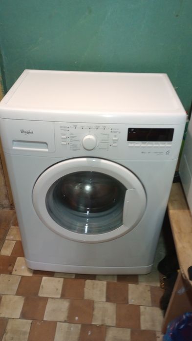 Стиральная машина WHIRLPOOL AWS 61012